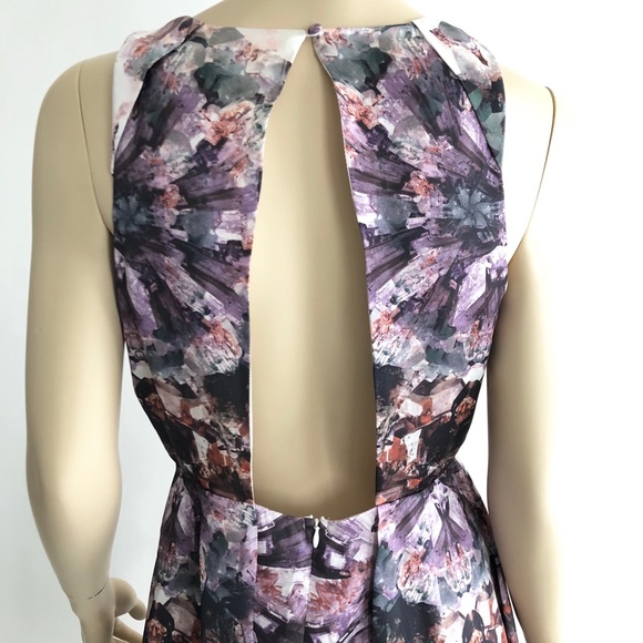 Aryn K floral watercolor open back dress - Picture 6 of 6
